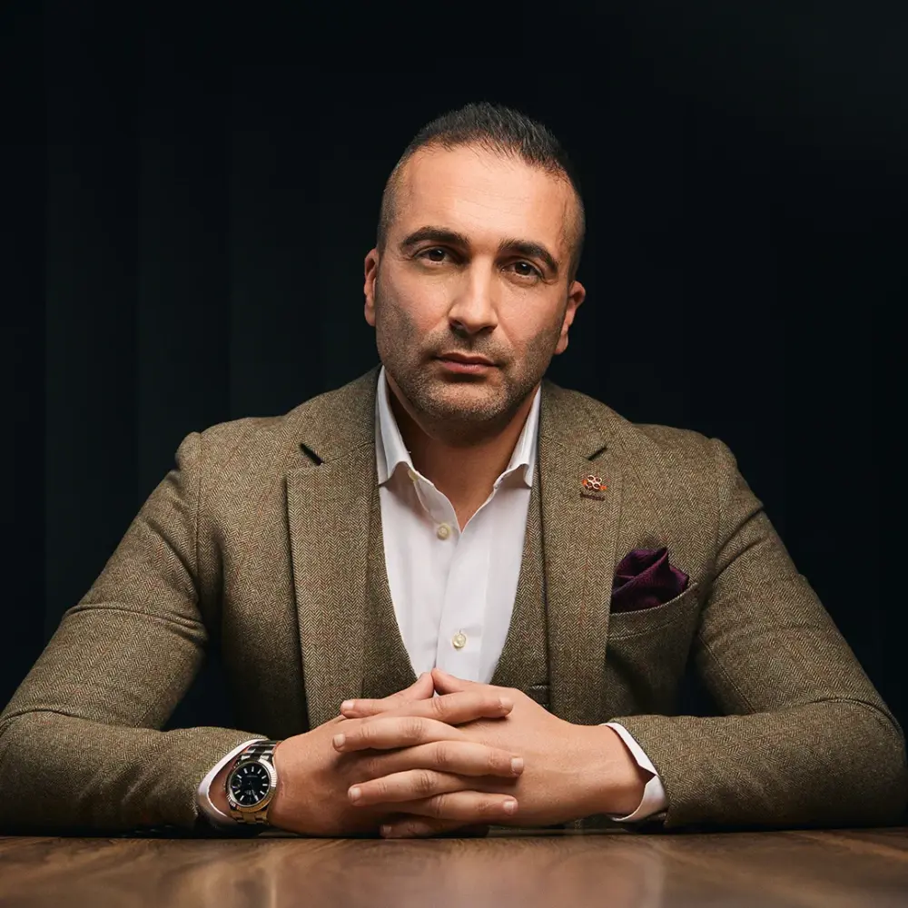 vanrooi-international-Armen